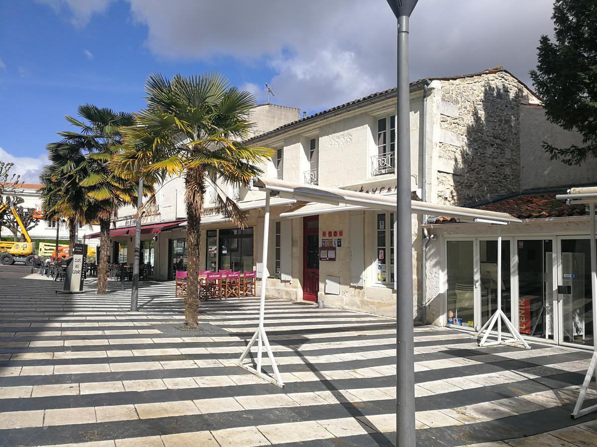 La Loge Du Theatre - Saintes Apartman Kültér fotó